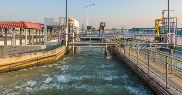 A water plant filtering water.